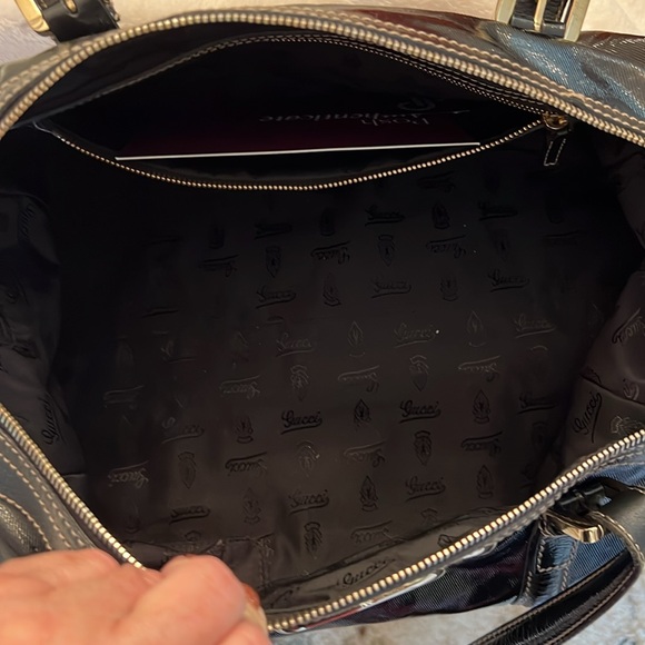 Gucci purse very similar to a speedy type look - Picture 14 of 16